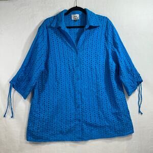 OSO‎ Casuals Plus Women's 2X Buttoned Blue Top 3/4 Sleeve Embroidered Coverup
